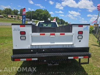 2019 Ford Super Duty F-450 Cab Chassis XL Regular Cab DRW - miniatura 29