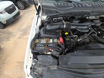 2019 Ford Super Duty F-450 Cab Chassis XL Regular Cab DRW - miniatura 19