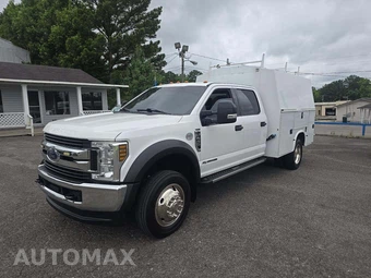 2019 Ford Super Duty F-450 Cab Chassis XLT Crew Cab DRW