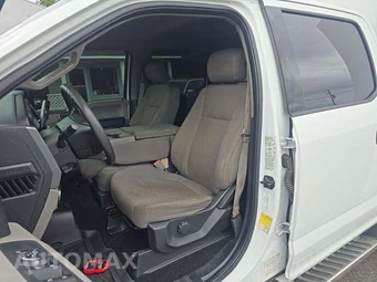2019 Ford Super Duty F-450 Cab Chassis XLT Crew Cab DRW - miniatura 6