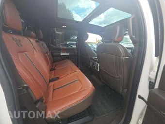 2019 Ford Super Duty F-450 King Ranch Crew Cab Long Bed DRW - miniatura 16