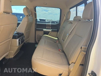 2019 Ford Super Duty F-450 Lariat Crew Cab Long Bed DRW - miniatura 13