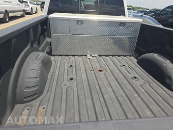 2019 Ford Super Duty F-450 Lariat Crew Cab Long Bed DRW - miniatura 16