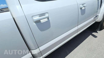 2019 Ford Super Duty F-450 Lariat Crew Cab Long Bed DRW - miniatura 22