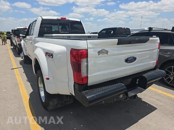 2019 Ford Super Duty F-450 Lariat Crew Cab Long Bed DRW - miniatura 6