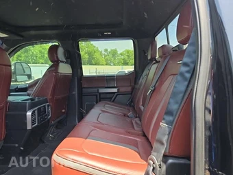 2019 Ford Super Duty F-450 Platinum Crew Cab Long Bed DRW - miniatura 16