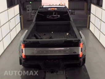 2019 Ford Super Duty F-450 Platinum Crew Cab Long Bed DRW - miniatura 5