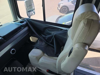 2019 Ford Super Duty F-53 Class A Motorhome Chassis DRW - miniatura 15