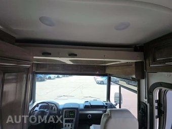 2019 Ford Super Duty F-53 Class A Motorhome Chassis DRW - miniatura 22