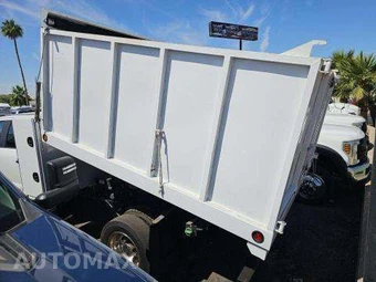 2019 Ford Super Duty F-550 Cab Chassis XL Crew Cab DRW - miniatura 40