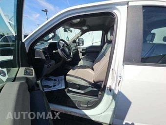 2019 Ford Super Duty F-550 Cab Chassis XL Crew Cab DRW - miniatura 5