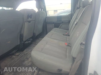 2019 Ford Super Duty F-550 Cab Chassis XL Crew Cab DRW - miniatura 13