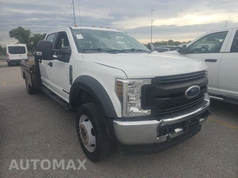2019 Ford Super Duty F-550 Cab Chassis XL Crew Cab DRW - miniatura 3