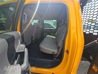 2019 Ford Super Duty F-550 Cab Chassis XL Crew Cab DRW - miniatura 13