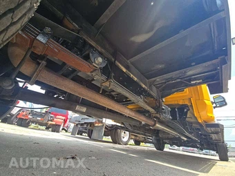 2019 Ford Super Duty F-550 Cab Chassis XL Crew Cab DRW - miniatura 16
