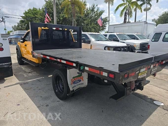 2019 Ford Super Duty F-550 Cab Chassis XL Crew Cab DRW - miniatura 2