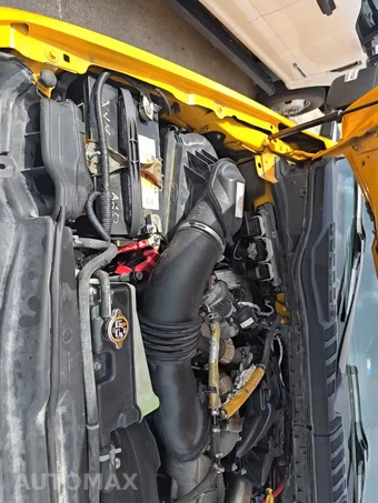 2019 Ford Super Duty F-550 Cab Chassis XL Crew Cab DRW - miniatura 29