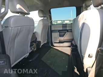 2019 Ford Super Duty F-550 Cab Chassis XL Crew Cab DRW - miniatura 13