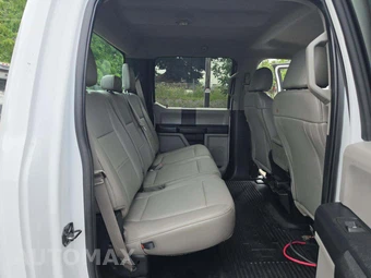 2019 Ford Super Duty F-550 Cab Chassis XL Crew Cab DRW - miniatura 15