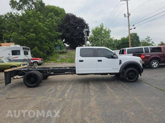 2019 Ford Super Duty F-550 Cab Chassis XL Crew Cab DRW - miniatura 4