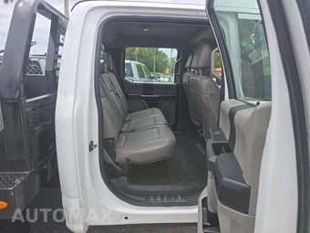 2019 Ford Super Duty F-550 Cab Chassis XL Crew Cab DRW - miniatura 15