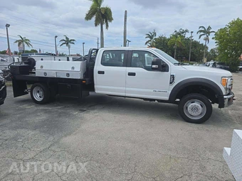 2019 Ford Super Duty F-550 Cab Chassis XL Crew Cab DRW - miniatura 4