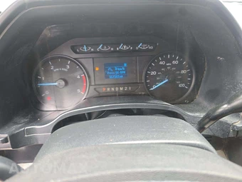 2019 Ford Super Duty F-550 Cab Chassis XL Crew Cab DRW - miniatura 9