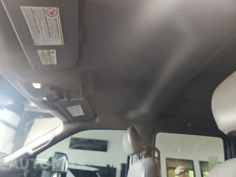 2019 Ford Super Duty F-550 Cab Chassis XL Crew Cab DRW - miniatura 14