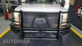 2019 Ford Super Duty F-550 Cab Chassis XL Crew Cab DRW - miniatura 19