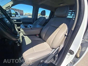 2019 Ford Super Duty F-550 Cab Chassis XL Crew Cab DRW - miniatura 6
