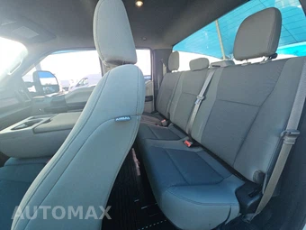 2019 Ford Super Duty F-550 Cab Chassis XL Extended Cab w/Rear Doors DRW - miniatura 13