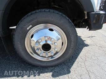 2019 Ford Super Duty F-550 Cab Chassis XL Extended Cab w/Rear Doors DRW - miniatura 10