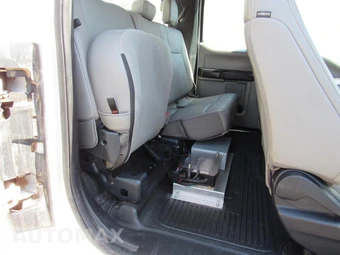 2019 Ford Super Duty F-550 Cab Chassis XL Extended Cab w/Rear Doors DRW - miniatura 17