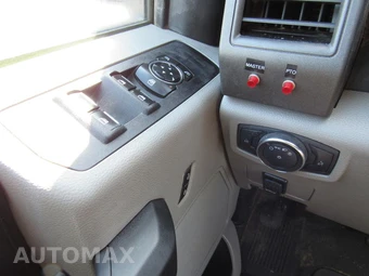 2019 Ford Super Duty F-550 Cab Chassis XL Extended Cab w/Rear Doors DRW - miniatura 50