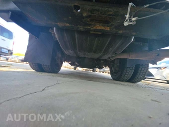 2019 Ford Super Duty F-550 Cab Chassis XL Extended Cab w/Rear Doors DRW - miniatura 14