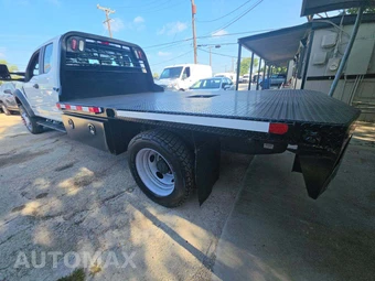 2019 Ford Super Duty F-550 Cab Chassis XL Extended Cab w/Rear Doors DRW - miniatura 3