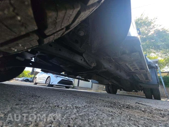 2019 Ford Super Duty F-550 Cab Chassis XL Extended Cab w/Rear Doors DRW - miniatura 7