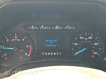2019 Ford Super Duty F-550 Cab Chassis XL Regular Cab DRW - miniatura 12