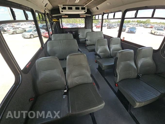 2019 Ford Super Duty F-550 Cab Chassis XL Regular Cab DRW - miniatura 14