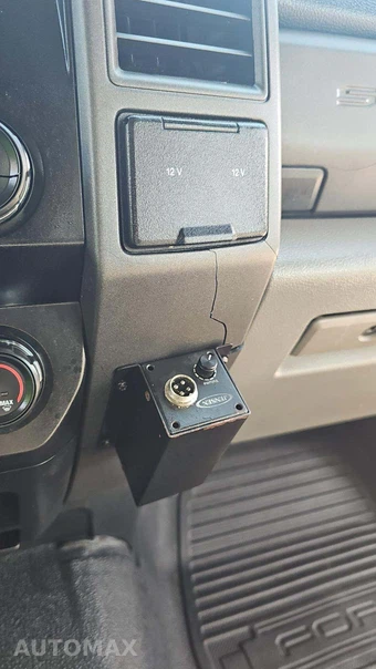 2019 Ford Super Duty F-550 Cab Chassis XL Regular Cab DRW - miniatura 24