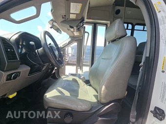 2019 Ford Super Duty F-550 Cab Chassis XL Regular Cab DRW - miniatura 7