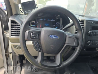 2019 Ford Super Duty F-550 Cab Chassis XL Regular Cab DRW - miniatura 10