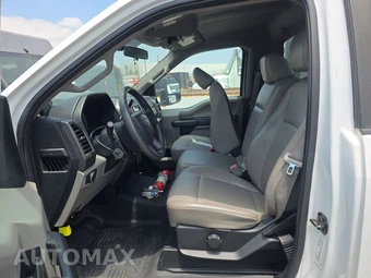 2019 Ford Super Duty F-550 Cab Chassis XL Regular Cab DRW - miniatura 7