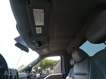2019 Ford Super Duty F-550 Cab Chassis XL Regular Cab DRW - miniatura 18