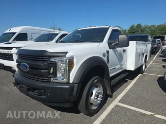 2019 Ford Super Duty F-550 Cab Chassis XL Regular Cab DRW - miniatura 1