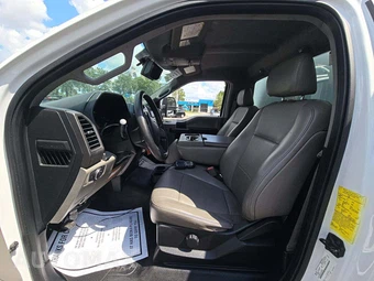 2019 Ford Super Duty F-550 Cab Chassis XL Regular Cab DRW - miniatura 6