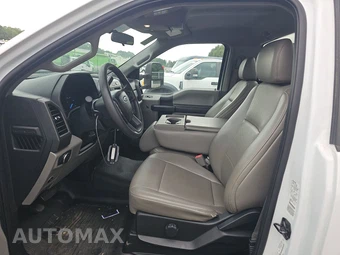 2019 Ford Super Duty F-550 Cab Chassis XL Regular Cab DRW - miniatura 7