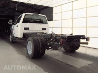 2019 Ford Super Duty F-550 Cab Chassis XL Regular Cab DRW - miniatura 6
