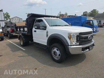 2019 Ford Super Duty F-550 Cab Chassis XL Regular Cab DRW - miniatura 4