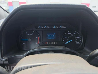 2019 Ford Super Duty F-550 Cab Chassis XL Regular Cab DRW - miniatura 9